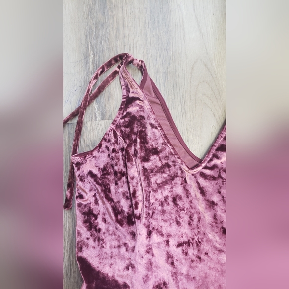 L A Hearts Crushed Velvet Skater Dress!! - Picture 3 of 4